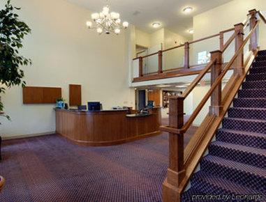 Days Inn By Wyndham Airport/Maine Mall Саут-Портленд Интерьер фото